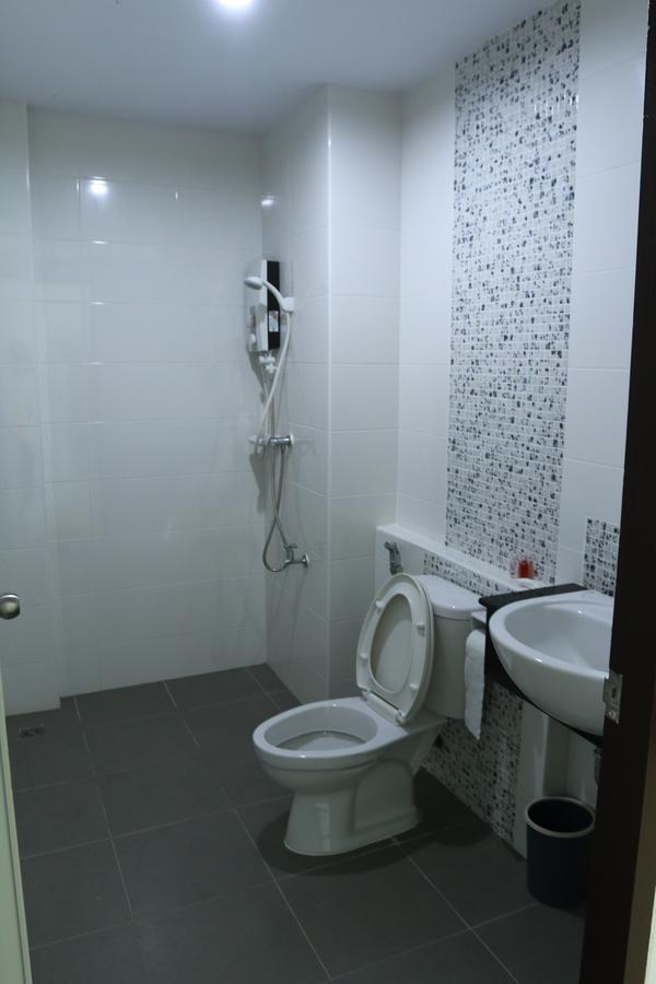 Hasu Guesthouse Hatjaj Kültér fotó
